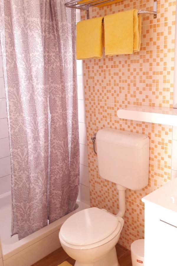 Apartments By The Sea Supetarska Draga - Donja, Rab - 2022 Ngoại thất bức ảnh
