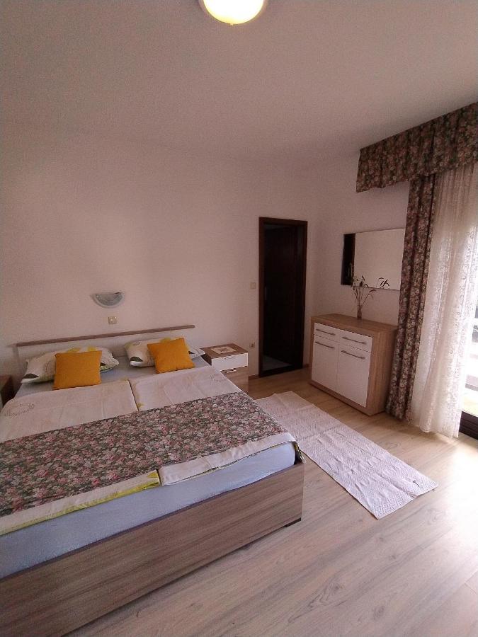 Apartments By The Sea Supetarska Draga - Donja, Rab - 2022 Ngoại thất bức ảnh